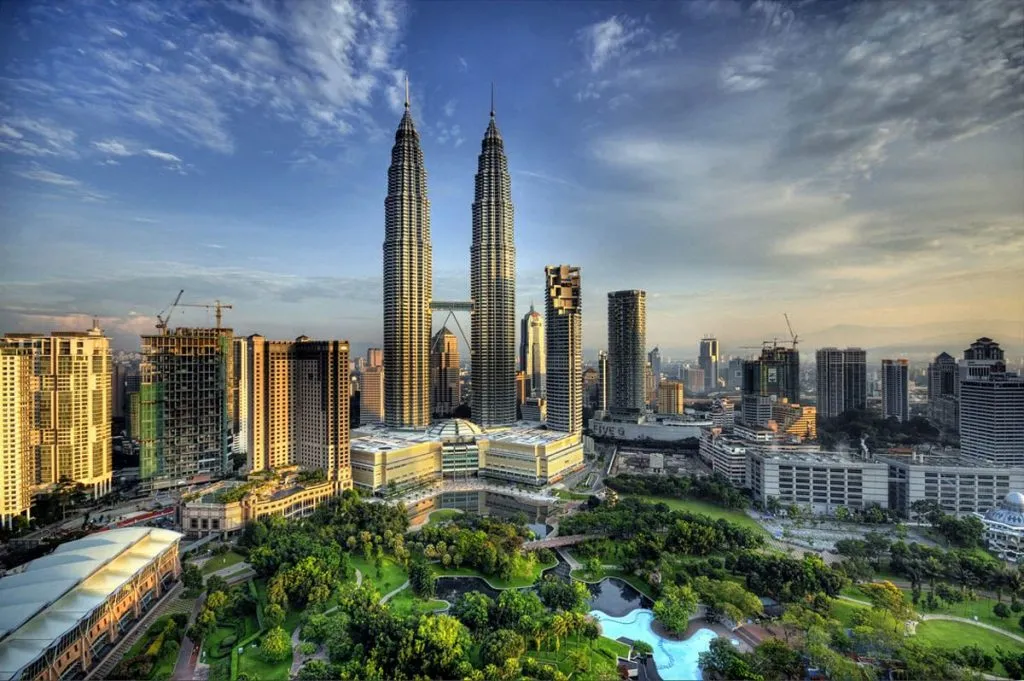 صورة تضم برج بتروناس