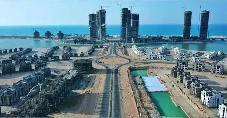 كم تبعد مدينة العلمين الجديدة عن الإسكندرية؟ إليك الإجابة