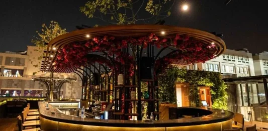 6 October Restaurants
