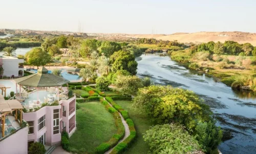 فندق بيراميدز آيلاند