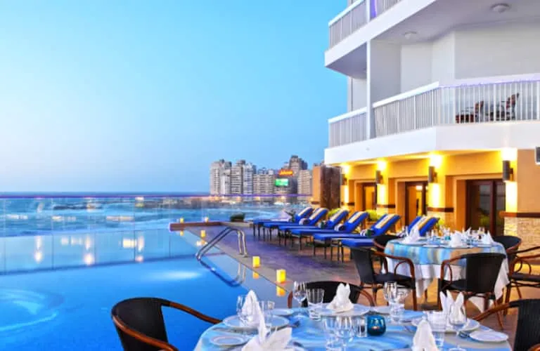 Day Use in Hilton Corniche