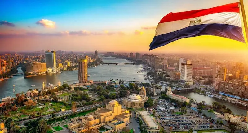 النيل ومباني وعقارات وعلم مصر لشروط الجنسية المصرية مقابل شراء عقار